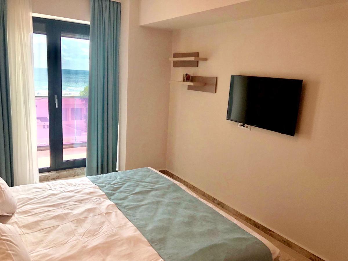 Sophia 3 Luxury Apartments Mamaia Eksteriør billede